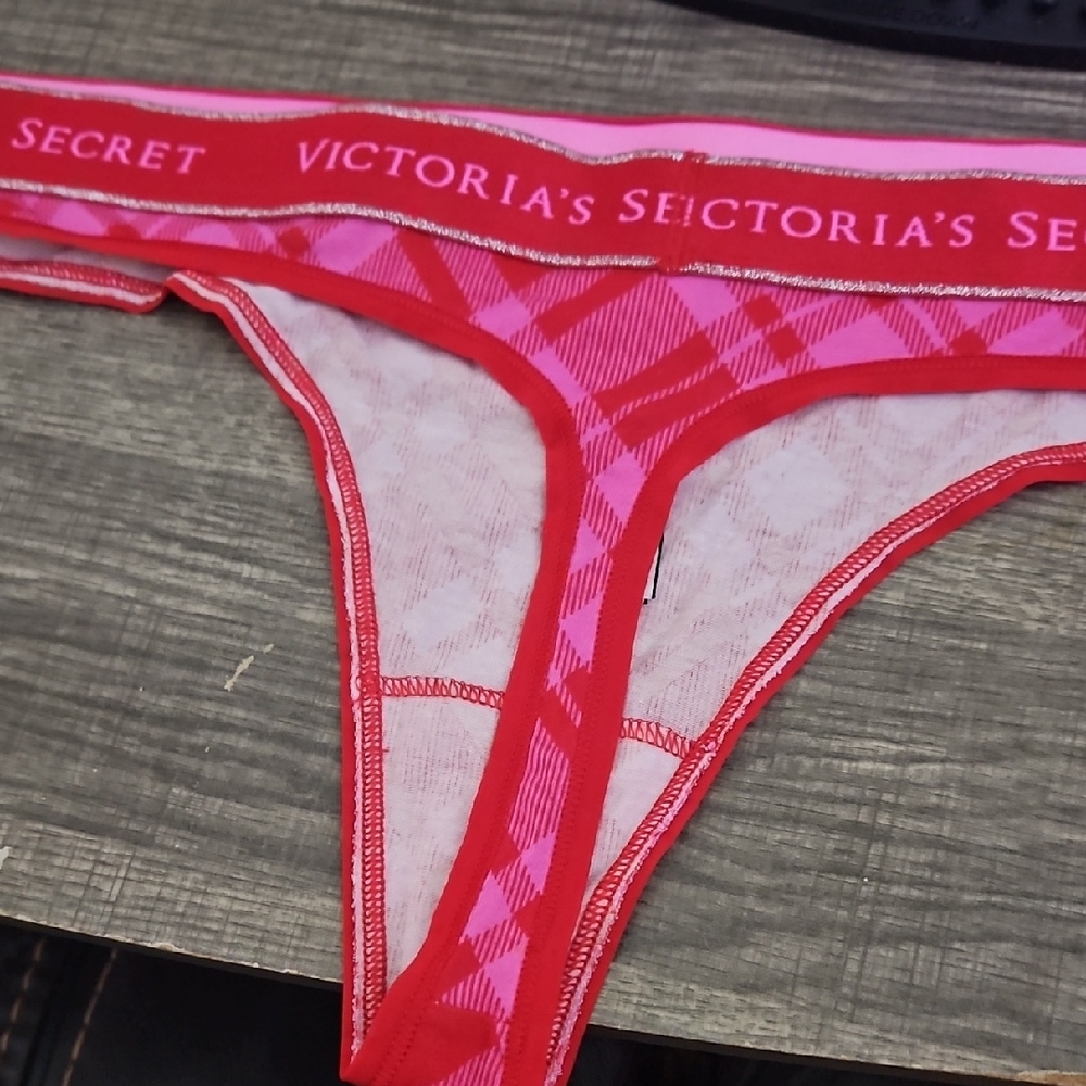 Victoria's Secret Thong/String Plaid Underwear in Red and Pink - Picture 3 of 5